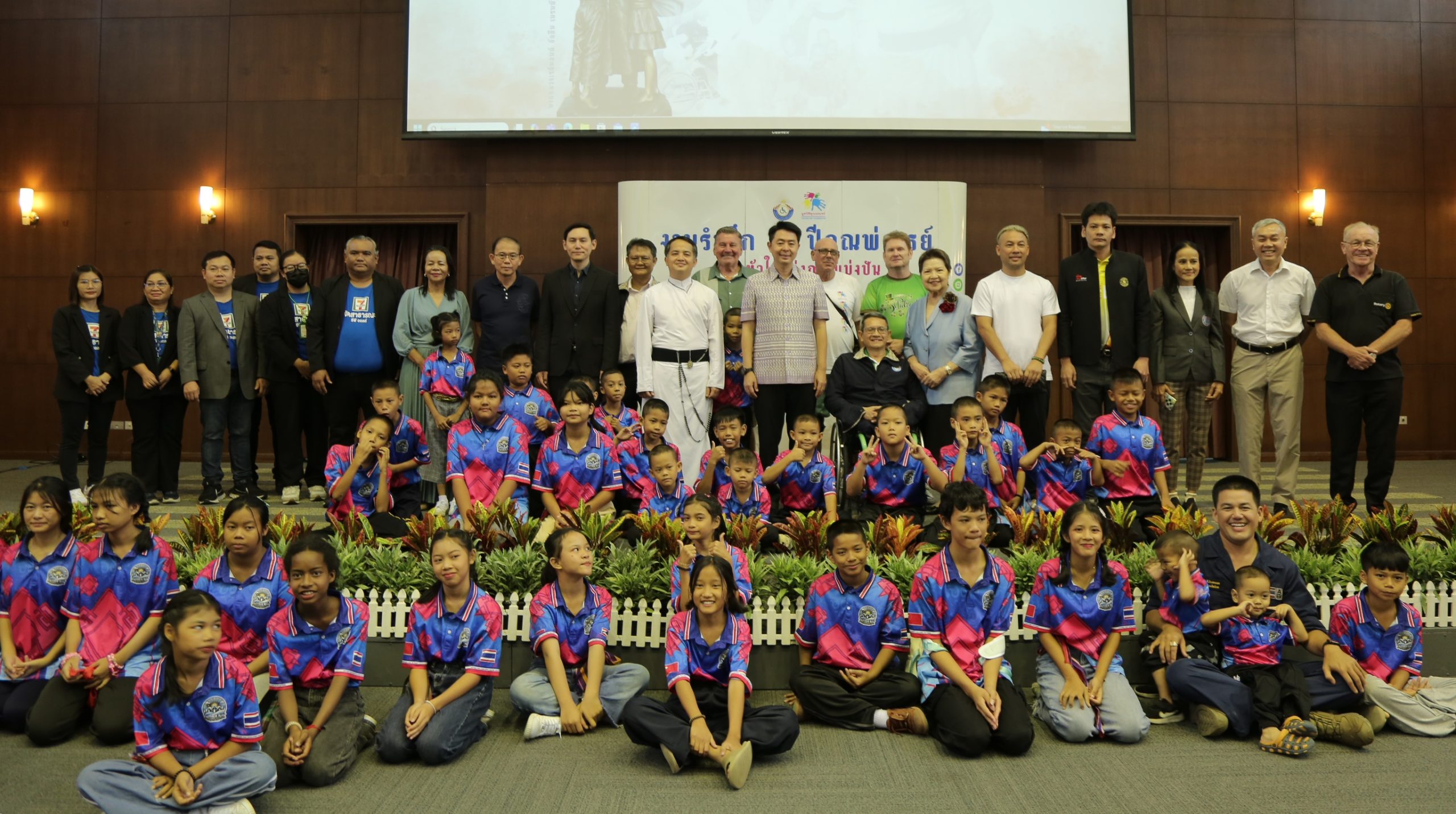 เก็บตกภาพบรรยากาศ งานรำลึก 22 คุณพ่อเรย์