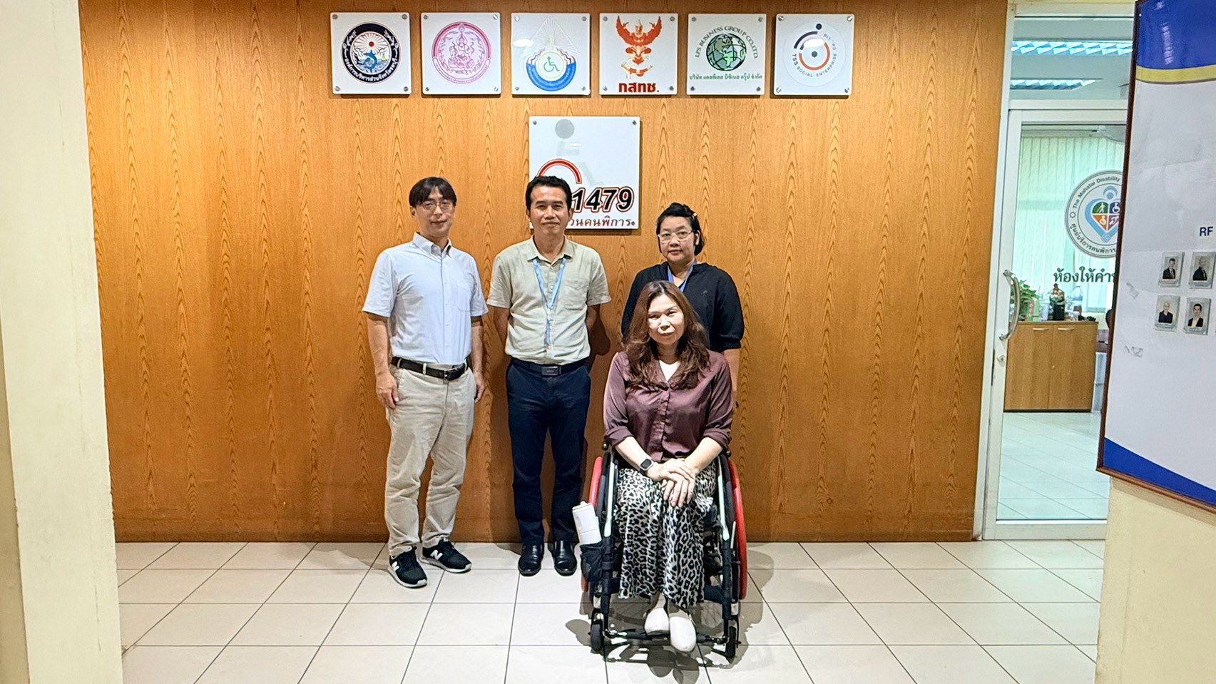 LINE_ALBUM_690731-RF-ต้อนรับ Mr.Jun Nakagawa_260731_2